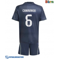 Fotballdrakt Barn Real Madrid Eduardo Camavinga #6 Bortedraktsett 2025-26 Kortermet (+ Korte bukser)